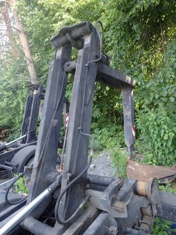 9t hák kontejner Avia D90 - 9