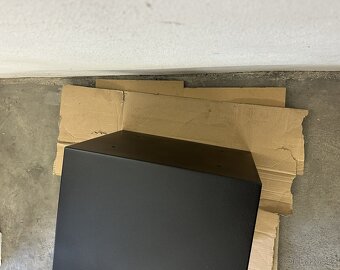 TREZOR -  PRAHA  - DOVOZ VÍKEND - 9