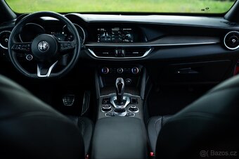 Alfa Romeo Stelvio 2.0T 206kW Q4, 2022, 21500KM, DPH - 9