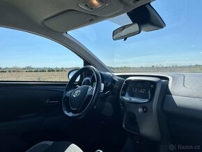 Toyota Aygo 2019, plná výbava, 140 000 km, skvělý stav - 9