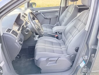VW Touran 2.0 Tdi 103kw Match, 1.maj. panorama, nez. topení - 9