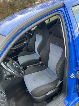 Volkswagen Golf 1.8T GTI - 9