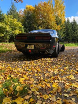 Dodge Challenger 5.7 HEMI r.v. 2017 - 9