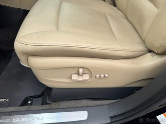 Subaru Tribeca 4X4 3,0i 180 KW AUTOMAT 7 MÍST - 9