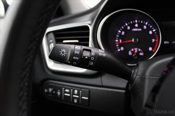 Kia Ceed 1.5 T-GDI 117kW SPIN 1.MAJ. ČR (2023) - 9