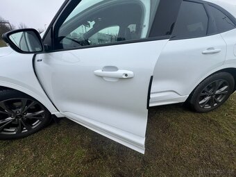 Ford Kuga ST LineX, 1,5 110kW, manuál. TOP STAV. NEBOURANÉ - 9