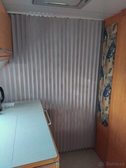 Obytny prives karavan knaus s palandama - 9