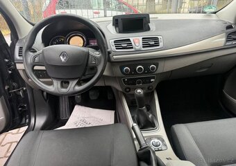 Renault Mégane 1,6i/74kw serviska sada kol benzín - 9