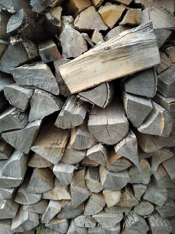 Prodám suché palivové  dřevo - 9