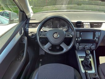 Škoda Octavia 1.4 TSi Elegance, Xenony - 9
