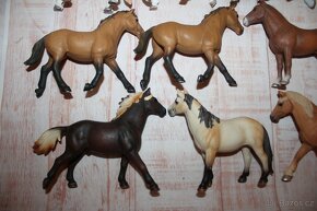 Figurky koní Schleich VI - 9