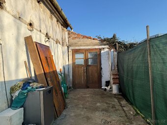 Prodej domu 3+1 Miroslav 463m2 - 9