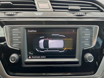 VW Touran 1.4 TSi DSG 7 Míst Navi, LED - 9