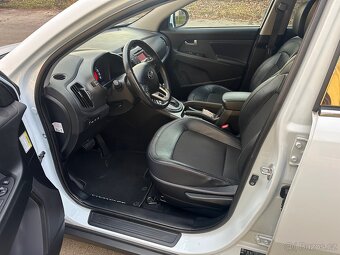 Kia sportage 4x4 automat - 9