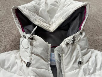 Krásná bílá bunda z husího a prachového peří vel. S - 9