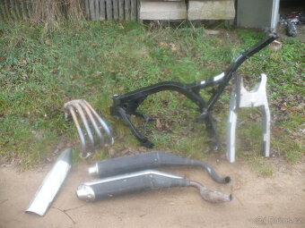 Honda CB 600 f HORNET R. 00-03 díly - 9