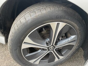 Nissan Leaf 110 kw ZÁRUKA PLNÁ Výbava 48.000 km - 9