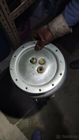 Nerezový výměník 50 litrů - 9