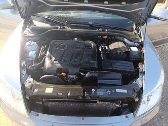 Škoda Octavia 2.0TDi Elegance combi - 9
