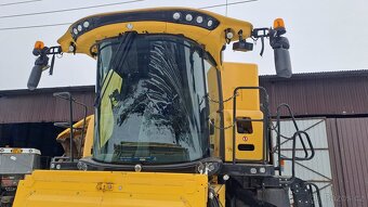 Prodám New Holland cx8.80 - 9