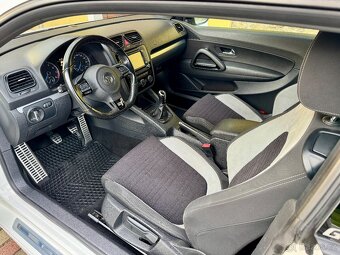 Scirocco R - 9