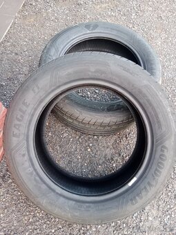 235/55R18 - 9