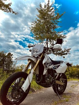 suzuki drz 400sm 2008 - 9