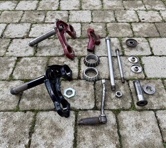 Jawa pérák, kývačka, Ogar - díly - 9