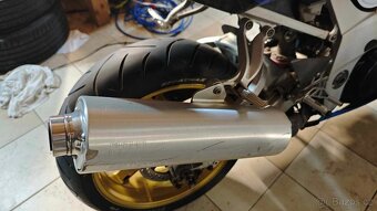 Suzuki GSX-R 1000 K1 - 9