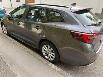 Toyota Corolla 2023 km- 20,000 - 9