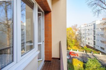 Zařízené 2+kk/B ke spolubydlení na Břevnově - 9