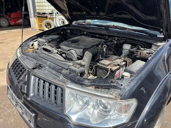 Mitsubishi L200 - 9