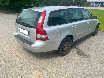 VOLVO V50 2.0D - 9