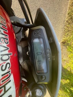 Husqvarna WR 125 (supermoto) - 9
