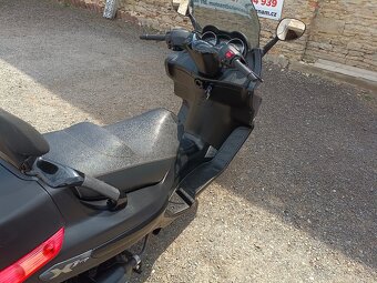 Piaggio xevo 125 Cz doklady v ceně Černý 1 - 9
