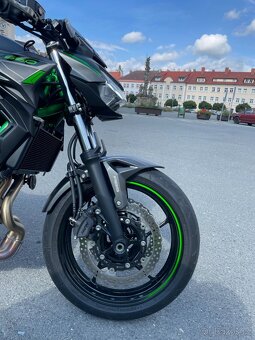 Kawasaki Z650 - 9