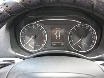 Octavia combi II 1,6 TDiCR-77 kW, 98.000,-Kč - 9