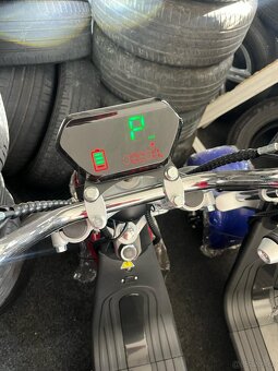 Elektrická koloběžka pro dva - 9