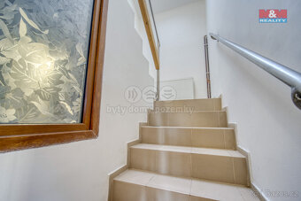 Prodej hotelu, penzionu, 272 m², Jesenice, ul. U Vel rybníka - 9