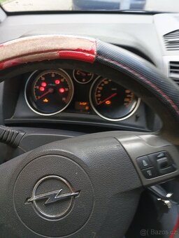 Prodám Opel Zafira 2006 1.9 nafta - 9