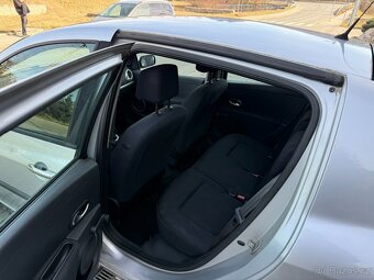 Renault Clio 1.2 - 9