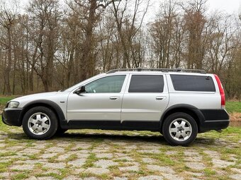 VOLVO XC70 2.4D D5 Tažné - 9
