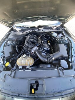Ford Mustang - 9