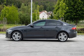 Jaguar XE 2.0 I4P R-Sport AT - 9