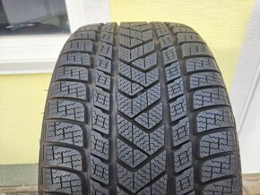 265 30 20 94W Pirelli zánovní zim. pneu 7-7,5mm DOT2022 - 9