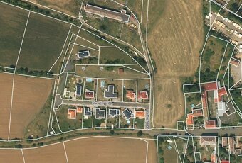 Prodej pozemku k bydlení – 1 494 m2, Bystřany – Slunečný Vrc - 9