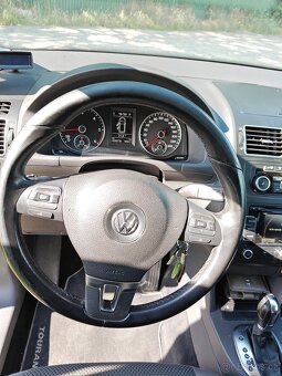 Vw Touran 2.0tdi Highline - 9