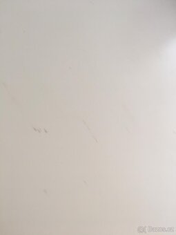 Pracovní stůl do kanceláře, pracovny nebo studentského pokoj - 9