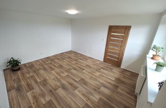 Prodej bytu 2+kk 43m² po kompletní rekonstrukci v podhůří Ji - 9