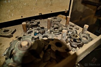 Vybavení dílny - 9